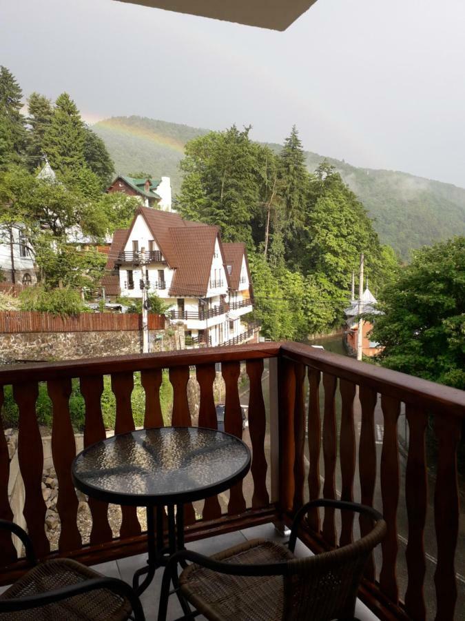 Lanobila Hotel Sinaia Buitenkant foto