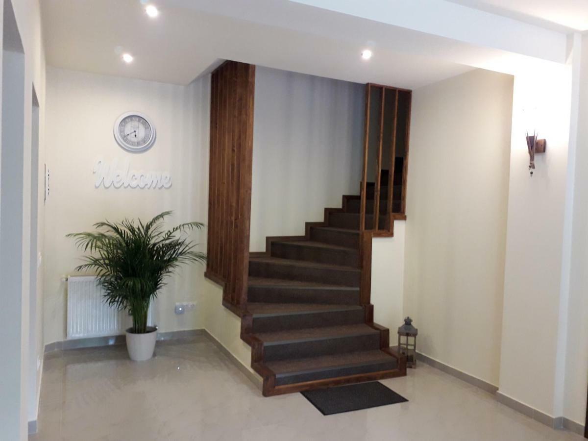 Lanobila Hotel Sinaia Buitenkant foto